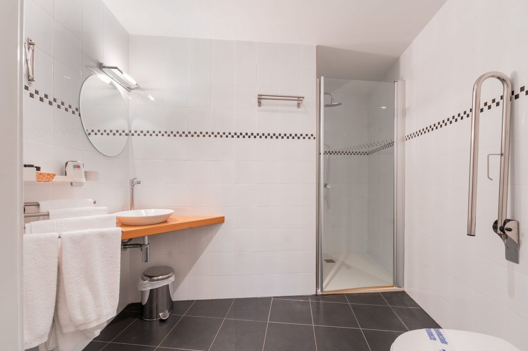 Hotel Albanuracin - foto habitación 01